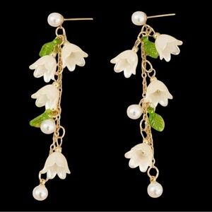 10 for $25 White Flower Dangle Earrings